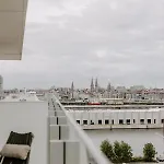 Apartment O *